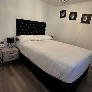 One Bedroom In Luton Town Centre Apartment